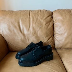 H&M platform shoes // size 9.5